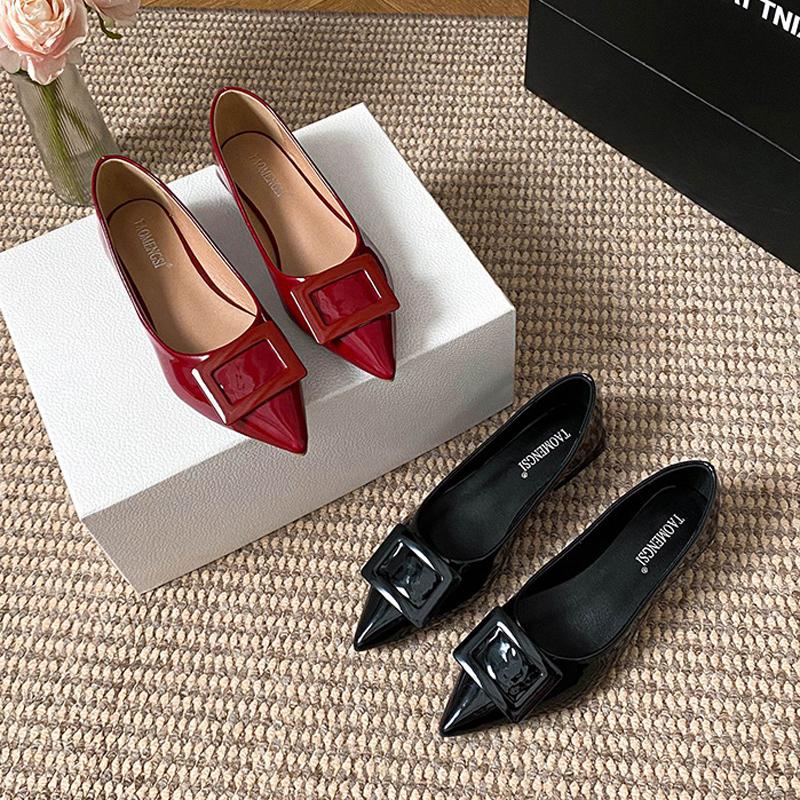 Fashion Delicate Low Heels Shoes Woman Red Japanned Leather Pumps Female Office Work Loafers Brides Tacones Mary Janes Ladies Escarpins