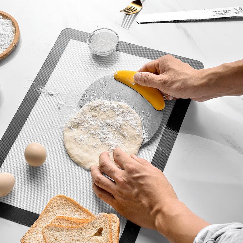 

Stainless Steel Dough Cutter Scraper with Scale