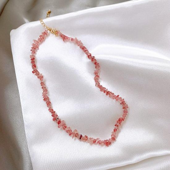 

Irregular Crystal Choker Necklace - Elegant Design for Women