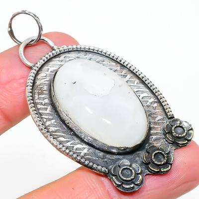 Natural Rainbow Moonstone Gemstone 925 Sterling Silver Pendant 2.40" H8M55