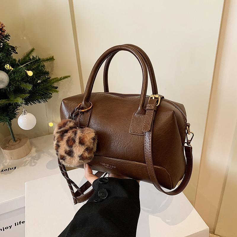 Retro Bag Women's Large-capacity New Autumn and Winter Versatile Messenger Bag Casual Fashion Commuter Pillow Bag
