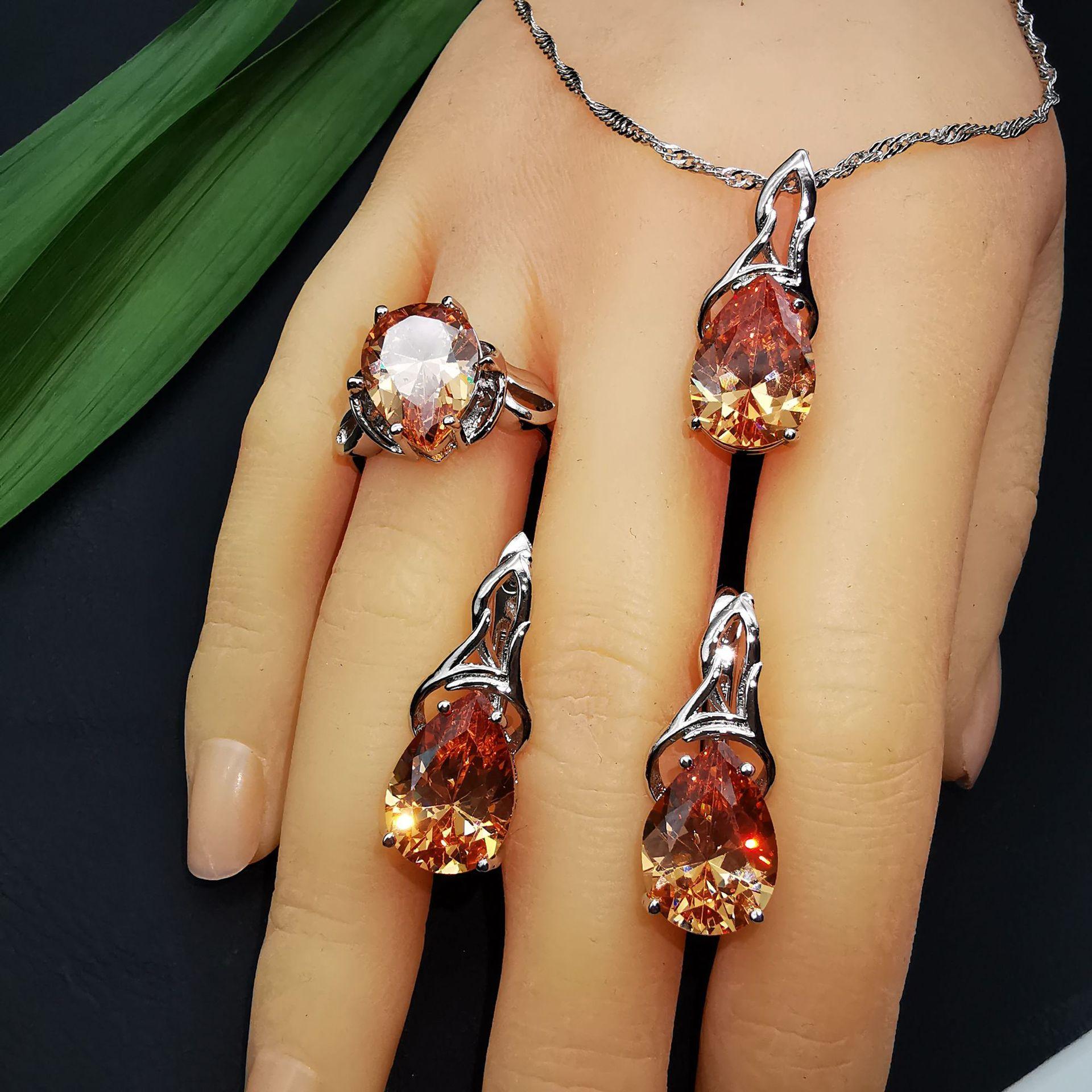 

Комплект ювелирных изделий AAA Циркон Бриллиантовый инкрустированный драгоценный камень Ожерелье Серьги Кольцо Size 9