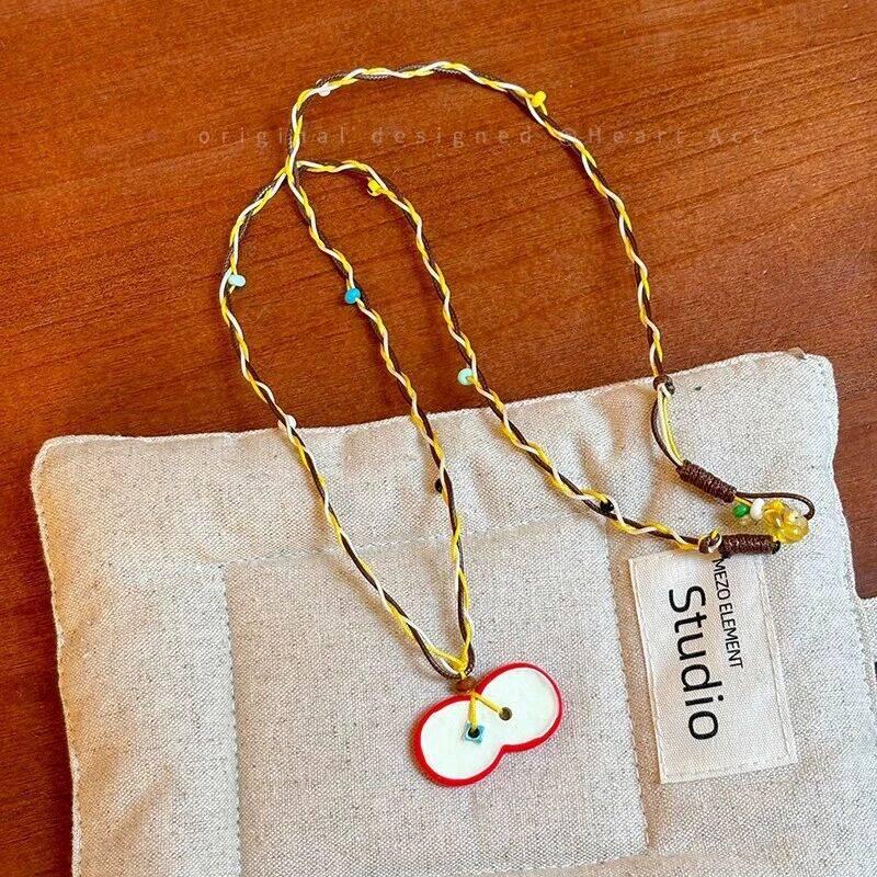 Dopamine Colorful Pebble Necklace: Women's Sweet Layered Clavicle Chain, Versatile Temperament Jewelry
