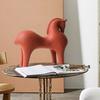 Decorazione per la Casa di Animali Contemporanea Statuetta Astratta di Cavallo in Ceramica, Statua Moderna per Ufficio Decorazione con Texture Satinata, Ornamento Scultura Artistica