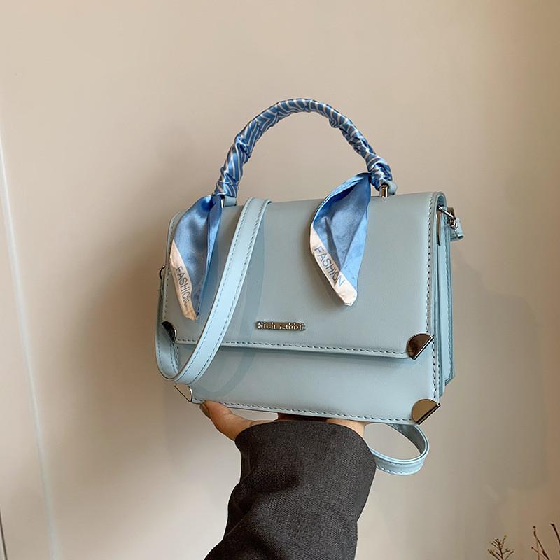 Modische PU-Schultertasche im Vintage-Stil für Damen mit schickem Schal in Schwarz, Rosa, Weiß, Grün, Blau und Khaki