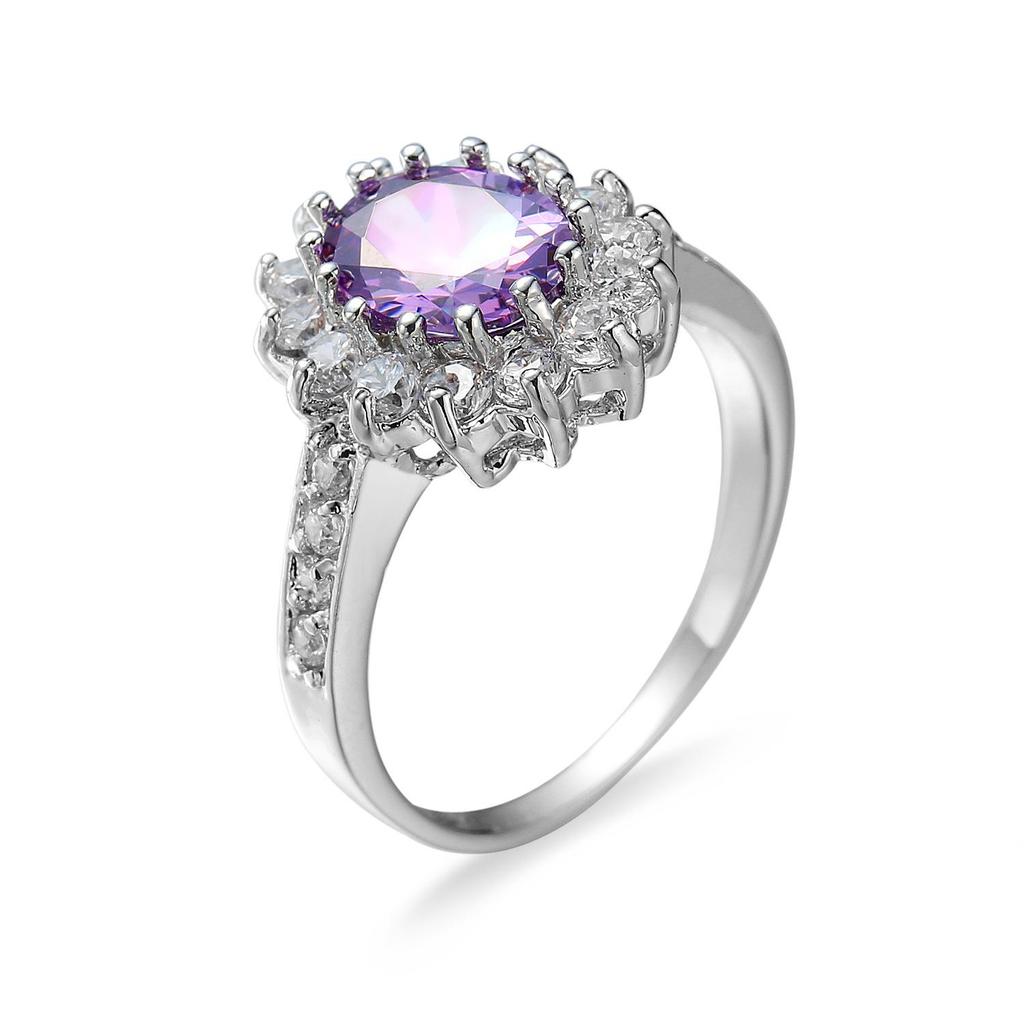 "Emerald Ring: European & American Fashion, Queen & Princess Wedding Jewelry"