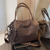Men's large capacity handbag, black shoulder bag, zipper closure, diagonal travel bag, fitness bag