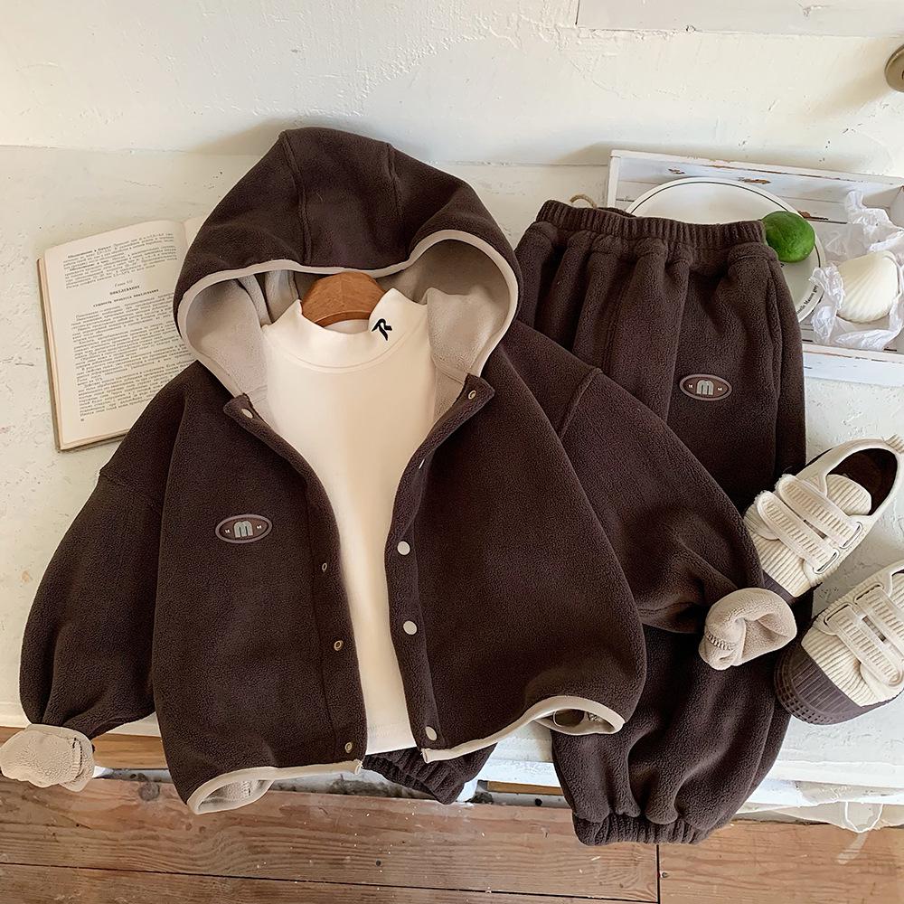 Kino Chlapecká zimní fleecová souprava: Korejský styl Zesílený teplý kabát a ležérní kalhoty dvoudílný