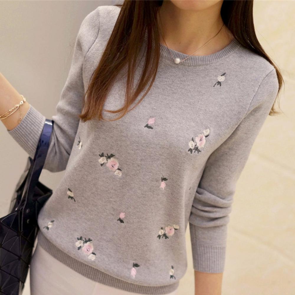 Autumn New Korean Version Slim Fit Plum Blossom Embroidery Round Neck Base Knitted Sweater Long Sleeved Women's Pullover Sweater Winter