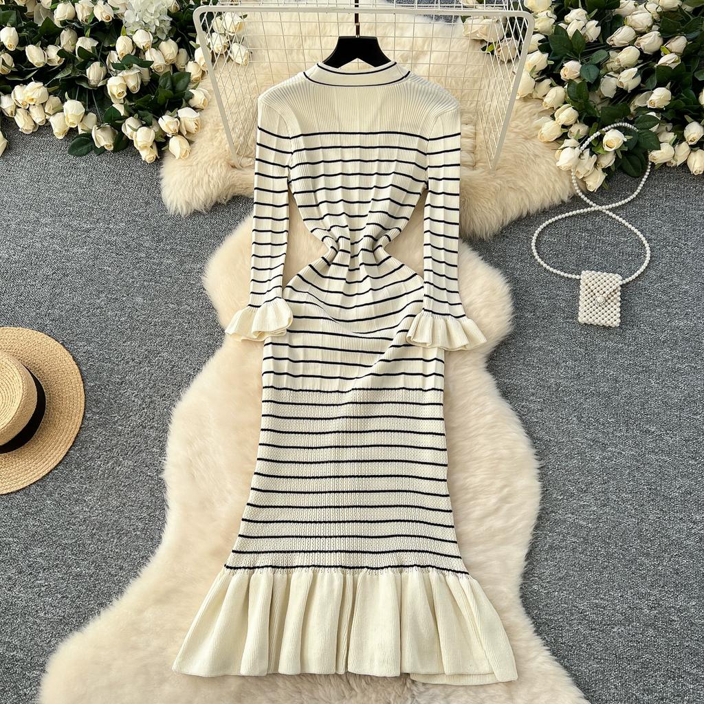Autumn Winter Women Casual V-neck Three Quarter Sleeve Striped Knitted Sweater Long Midi Fishtail Dresses
