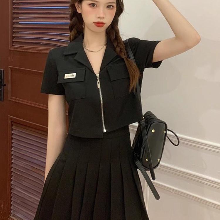 Stylish Korean Summer 2026 Petite Two-Piece: Short-Sleeve Top & Pleated Skirt Suit