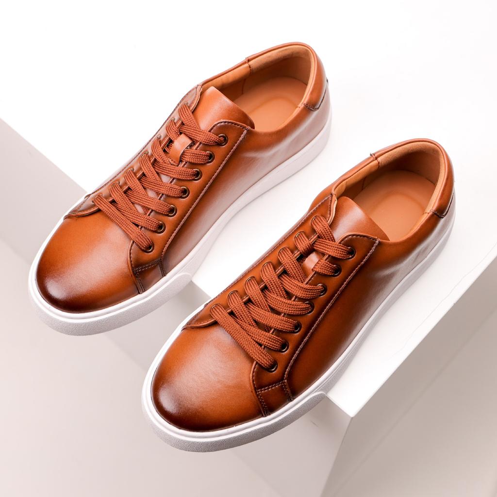 Designer Men Genuine Leather Casual Shoes Street Cool Flat Skate Shoes Young Man Cool Sneaker