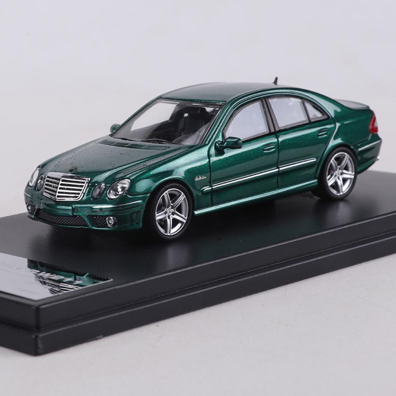 AAYM1 King Model 1:64 E63 AMG W211 Die-cast Alloy Simulation Car Model Toy Collection Display Piece