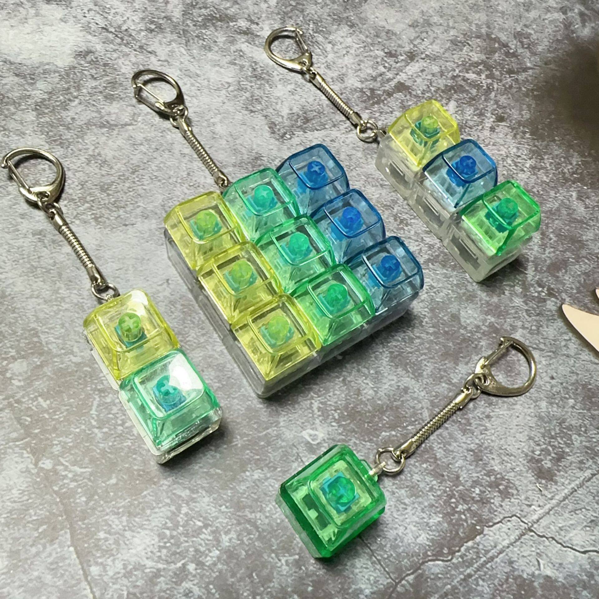 One-Word Decompression Button Macaron Keycap Mechanical Keyboard Finger Pinch Decompression Button Keychain Toy 1PCS