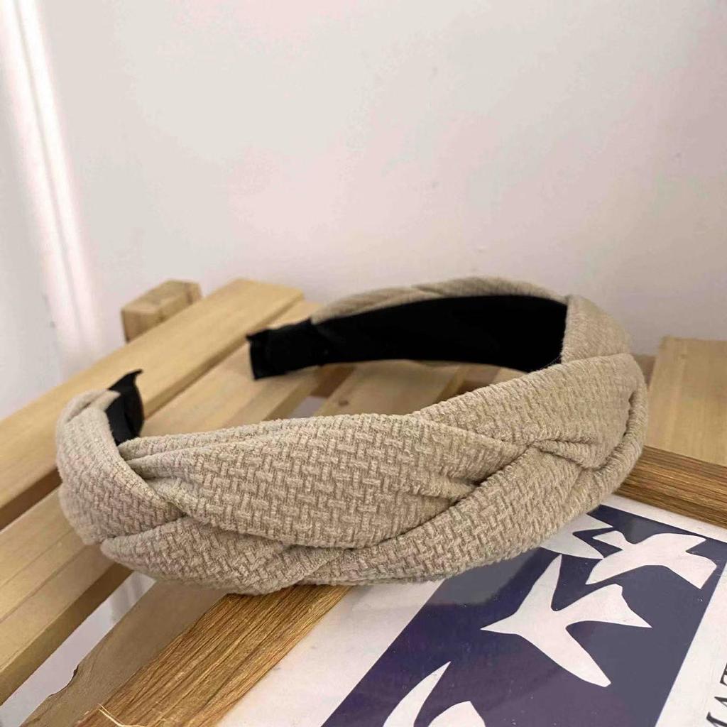 Retro French Wide Skull Top Sponge Headband for Women - Milk Coffee Color Hair Accessory