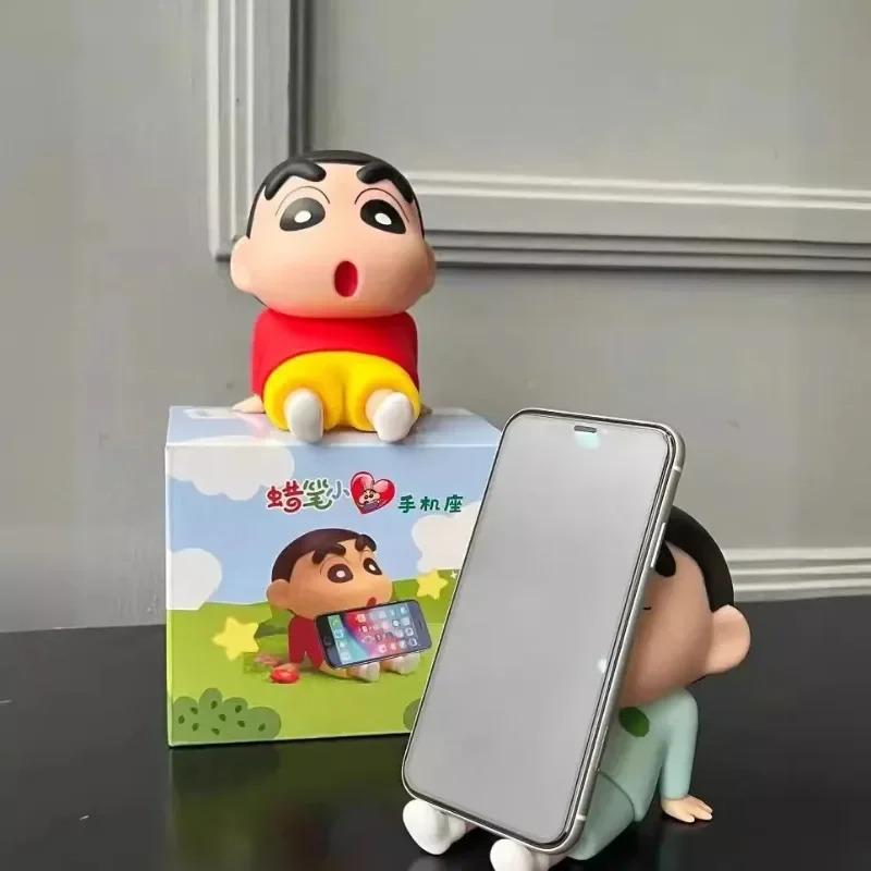 Cute New Crayon Anime Phone Holder Cartoon Desktop Ornaments Doll Support Watching Decorations TV figure for Poseable Articulated Scale Detailed