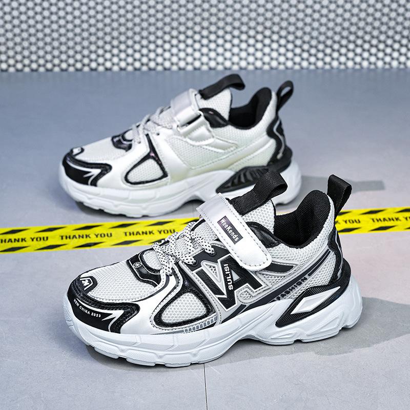 Children's Leisure New 2025 Classmates Running Shoes Soft Sole Boys Breathable Boys Sports Shoes Lightweight Mesh Shoes