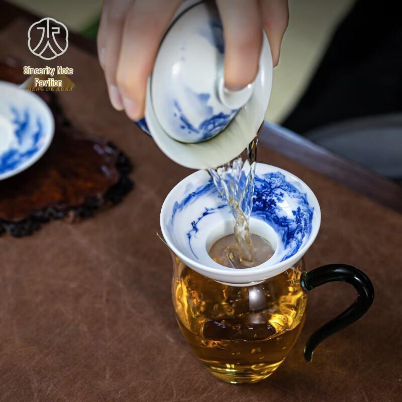 Jingdezhen Hand-painted Blue & White Ceramic Tea Strainer