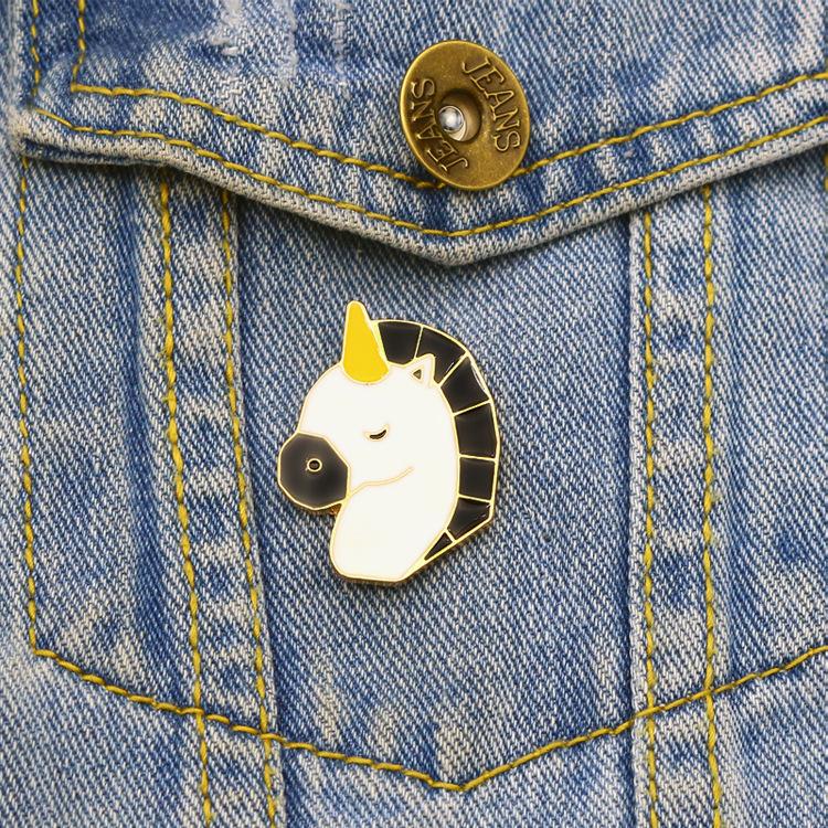 Unisex Cute Cartoon Brooches Elegant Cartoon Animal Horse Head Breastpin Birthday Xmas Gift
