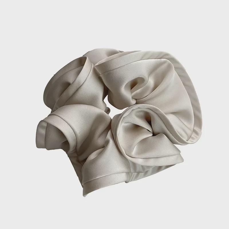 "High-End French-Style Satin Hairband: Fashionable Wood Ear & Flower Bud Design"