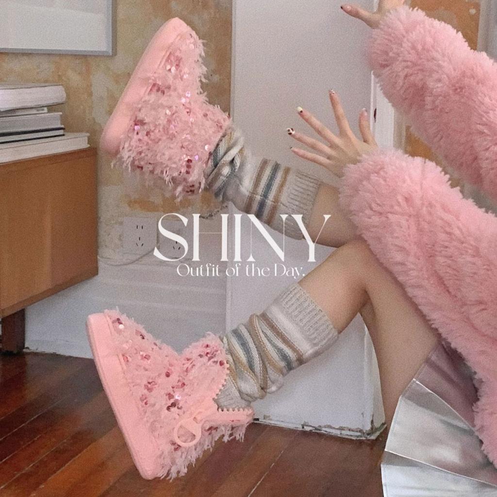 Fashion 2025 Winter Women Luxury Long Plush Warm Snow Boots Casual Shoes New Fur Feather Sequins Designer Ankle Boots Ladies Thick Shoes