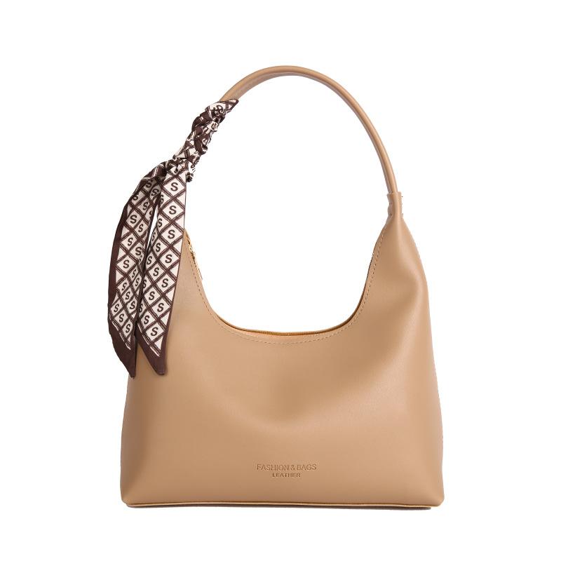Niche design high-end bag women's trend fashion single shoulder handbag commuter hand carry underarm bag
