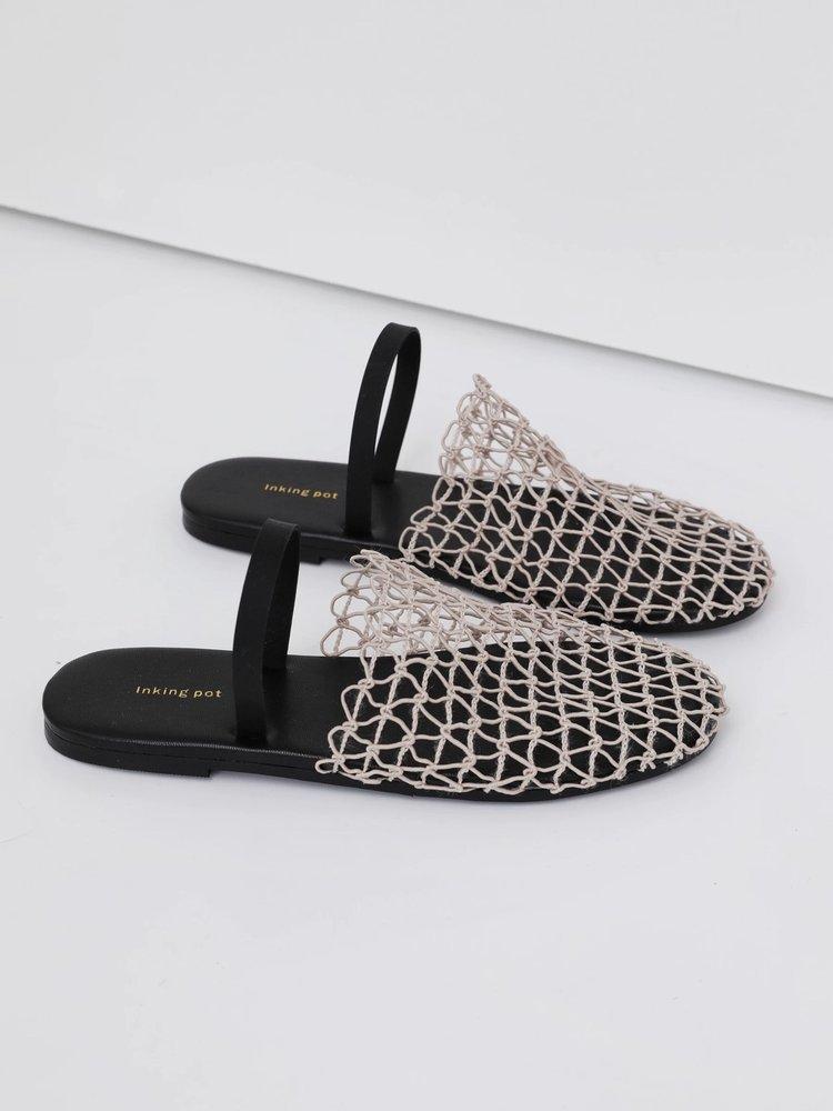 Baotou Fishing Net Flat Shoes Summer 2025 Breathable Mesh Hollow Comfortable Soft Sole Sandals Non Slip Lightweight Slippers