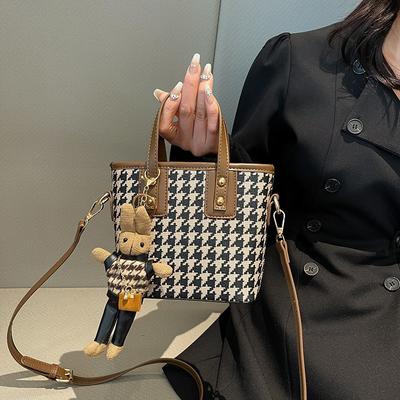 Small Bags Are Popular Today, Women's Autumn and Winter Versatile New Fashion Shoulder Messenger Bags, Women's Portable Bucket Bags