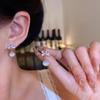 Orecchini a Bottone in Argento 925 con Zircone e Perla a Fiocco - Design Coreano Retro di Alta Gamma