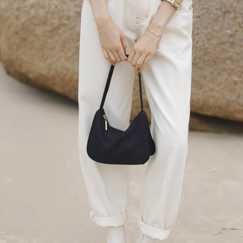 Niche Bag Femininity, Light Solid Color Versatile Baguette Underarm Bag, Popular Texture Portable Shoulder Bag