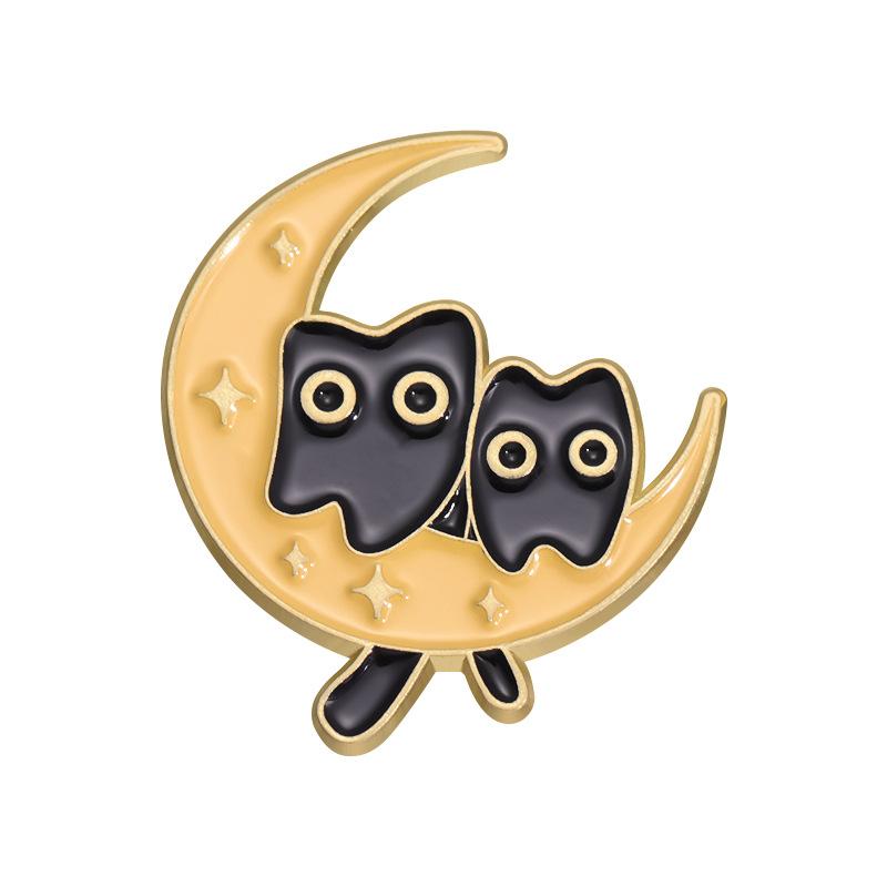 

Cute Black White Cats Enamel Pins Certified Cat Lady Cartoon Kitty Claw Animal Brooch Lapel Badge Fashion Friends Jewelry Gifts