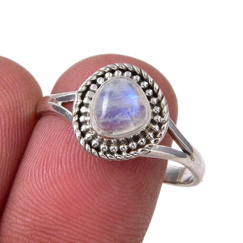 

Natural Rainbow Moonstone Gemstone Handmade 925 Sterling Silver Ring S.9.5 w8g92