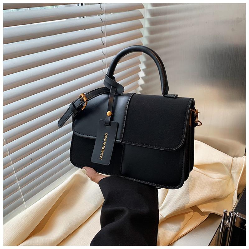 

Fashion commuter contrasting small bag, new women s bag season popular messenger bag, portable small square bag чёрный