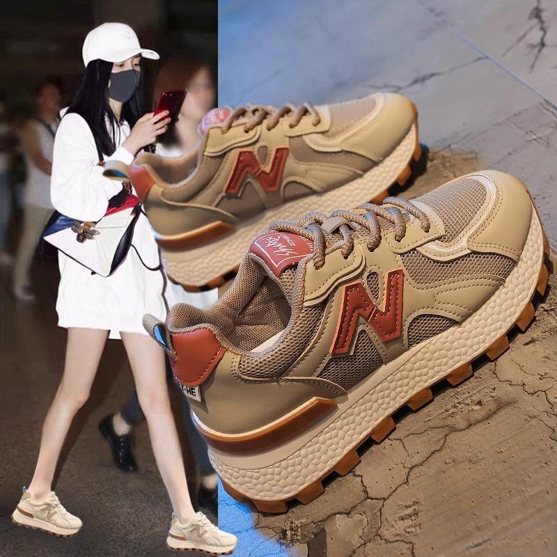 Sneakers women's 2025 spring and autumn new versatile super fire casual Forrest Gump shoes soft sole light running dad shoes