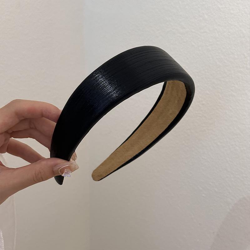 Breite Leder-Haarbänder im koreanischen Stil, glänzende goldene silberne PU-Stirnbänder, modische schlichte Schwamm-Haarreifen, Damen-Haarspangen, Retro-Kopfschmuck