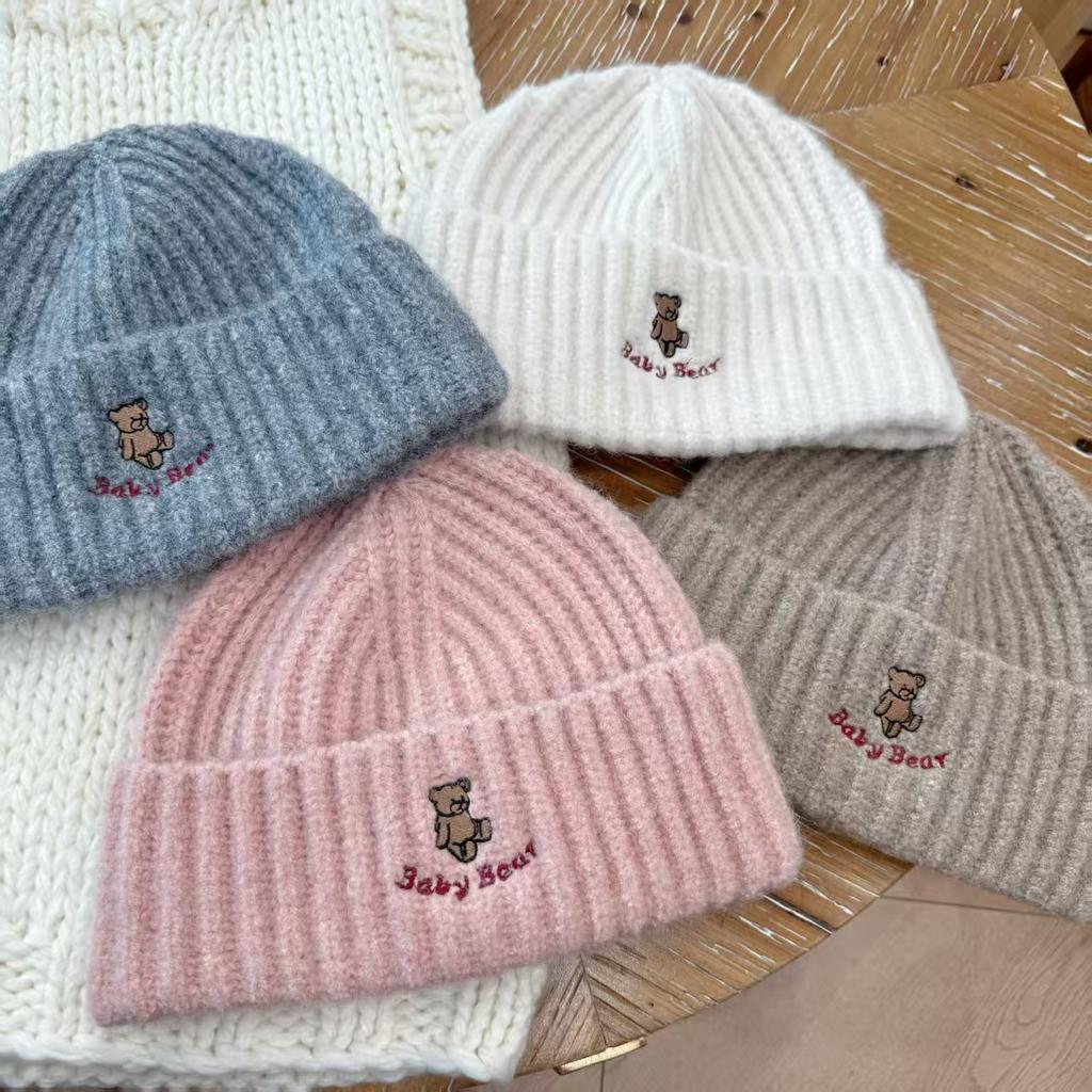 Cute Bear Shows Face Small Wool Hat Female Autumn and Winter Cold Hat Warm Knitted Hat Cold Protection Ear Hat Winter