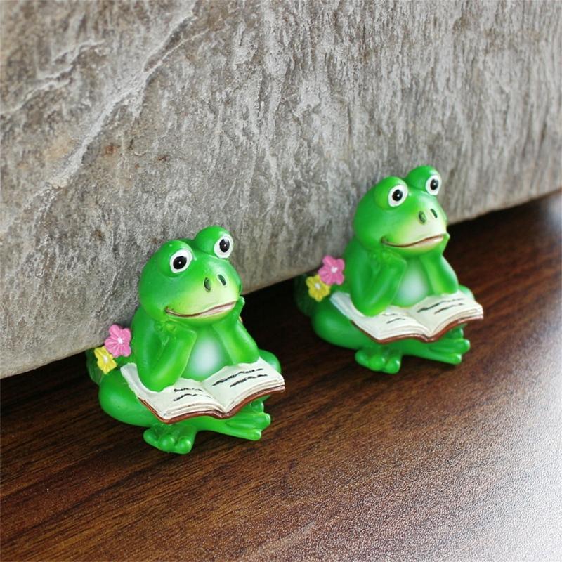 Pack of 3 Small Frogs Statues Ornaments for Indoor and Outdoor Use as Pot Lifters and Decorative Planter Risers Feet