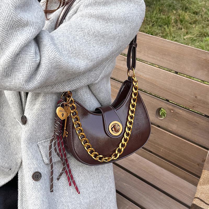 

Модные женские сумки через плечо и седельные сумки: Универсальный вариант для ежедневных путешествий и повседневной носки Pendant коричневый