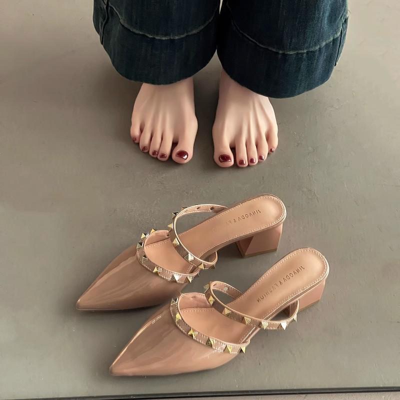 Baotou pointed high heel cool slippers summer new outer wear women's thick heel slippers rivet temperament versatile women's shoes tide