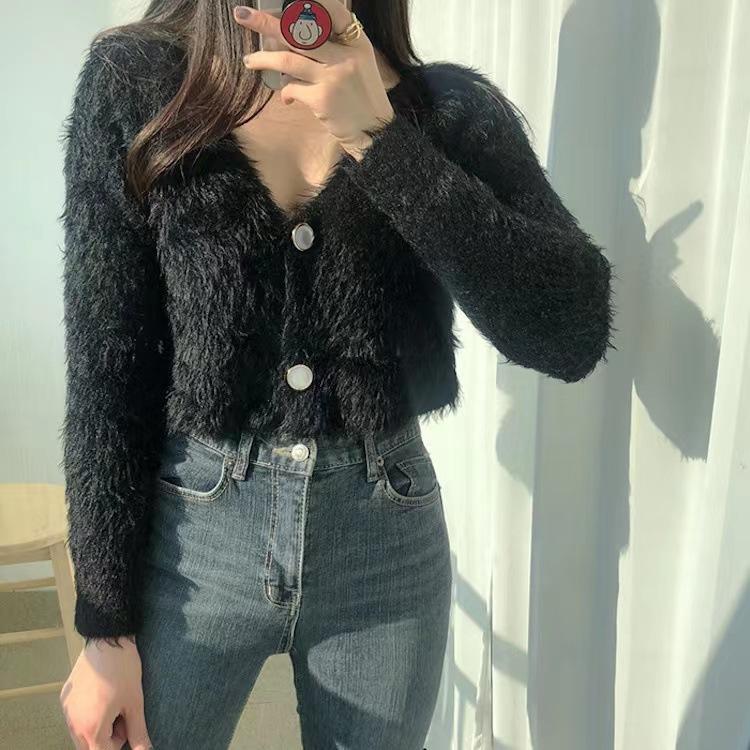 Women's V-neck Knitted Cardigan Sweater for Spring Slim Fit and Slimming Long Sleeved Top Knitted Jacket