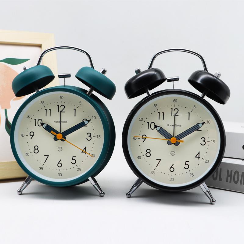Small Alarm Clock for Students To Wake Up Artifact Boy Special Clock for Primary School Students Home Silent Desktop High-value Clock