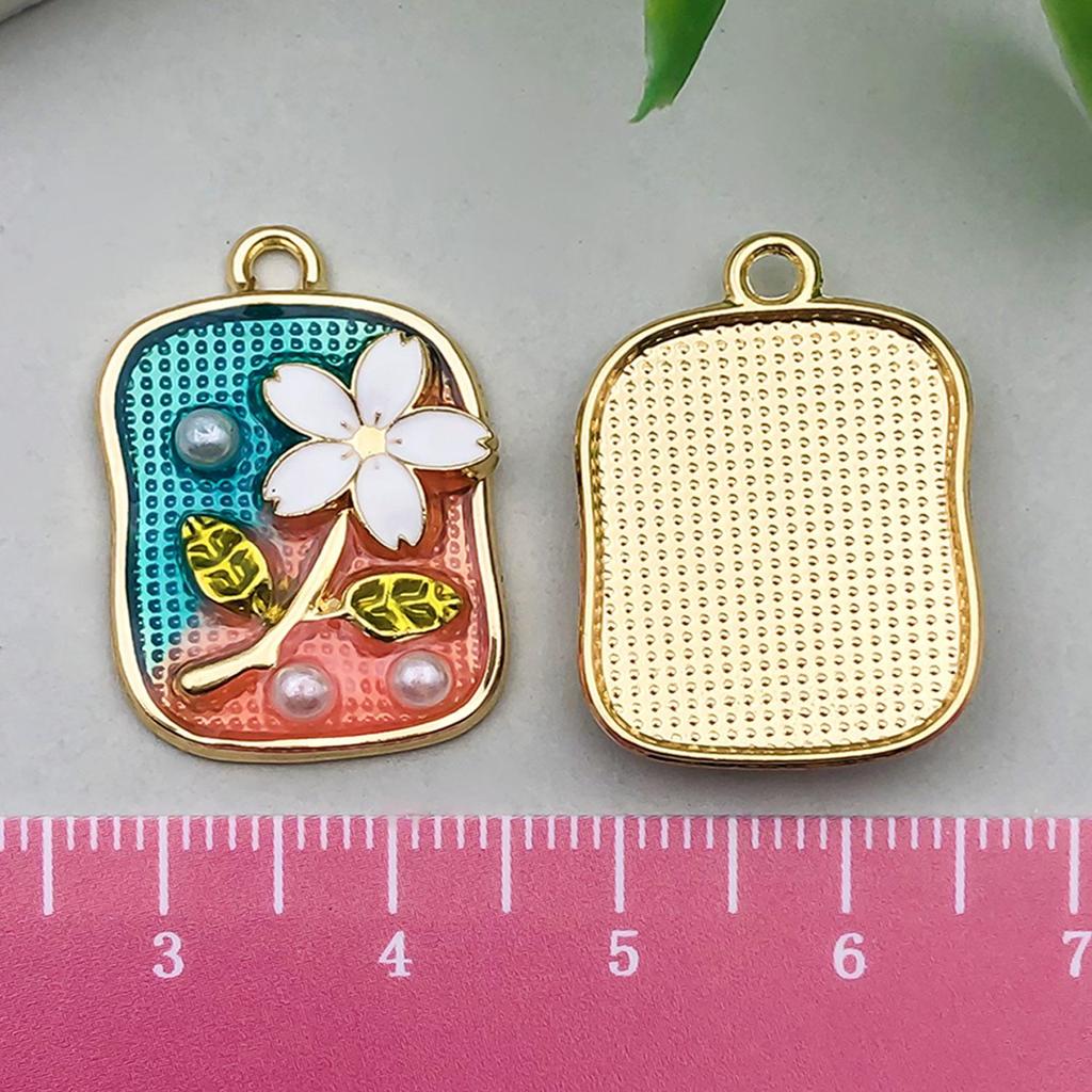 French Retro Enamel Flower Pendant: Light Luxury DIY Necklace & Hair Accessory