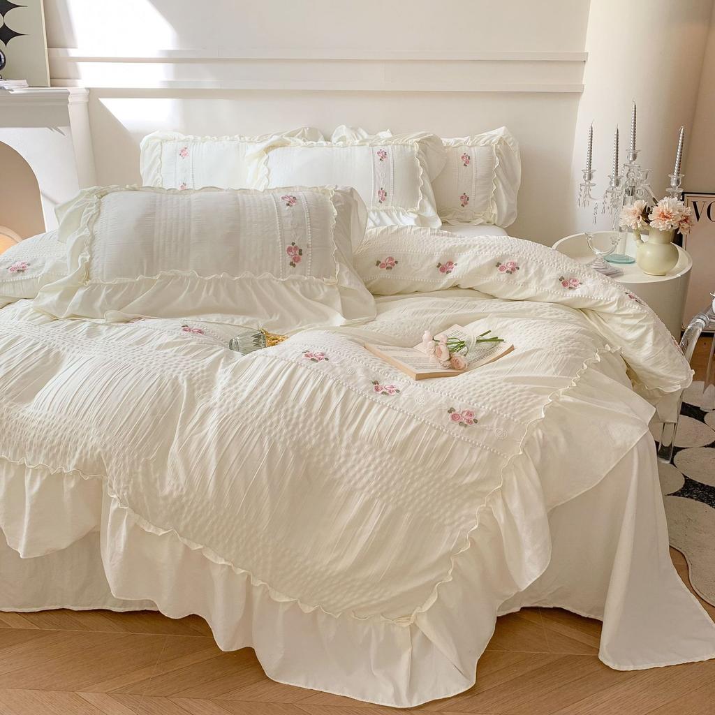 Korean Style Lace Pure Cotton Bed Sheet Set Four-piece Embroidered Seersucker Pure Cotton Four Seasons Bedding