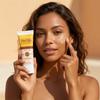 Moisturizing sunscreen blocks UV rays, long-lasting moisturizing, lightweight texture, suitable for commuting, facial care.