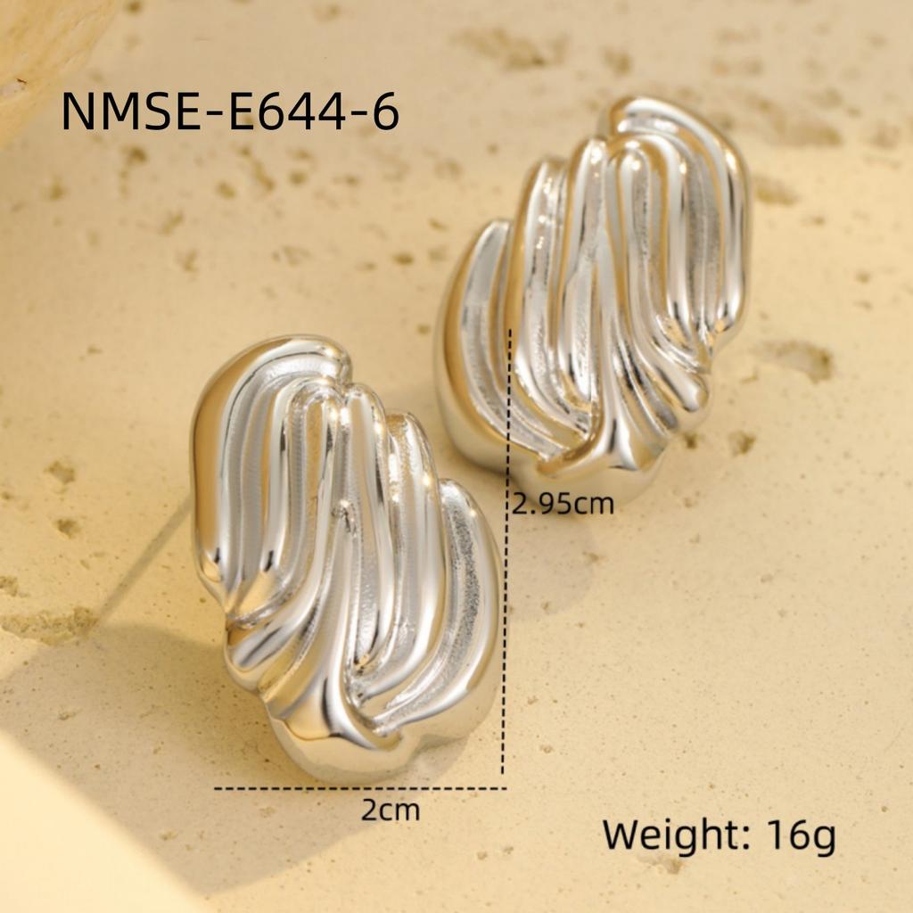 GEMCHIC Women's Stainless Steel Geometric Earrings Gold Silver Fashion Statement Studs
