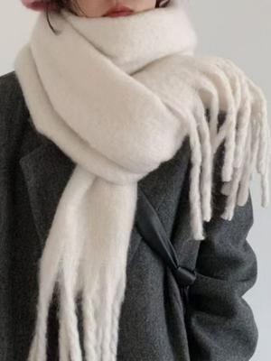 Accessoires – Schals & Tücher