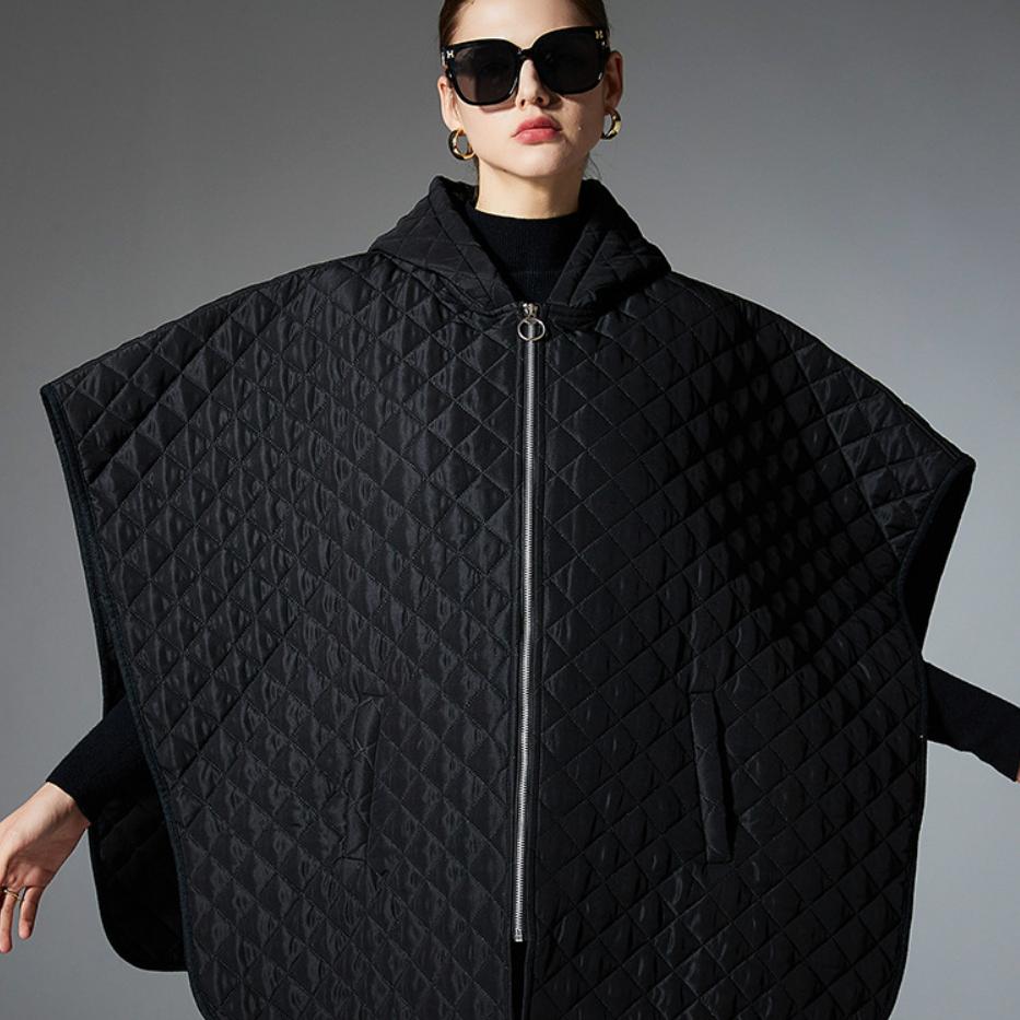 Women Hooded Quilted Poncho Cape Zip Up Warm Polyester Padded Shawl Coat With Pockets Fall Winter Outerwear 97x71cm