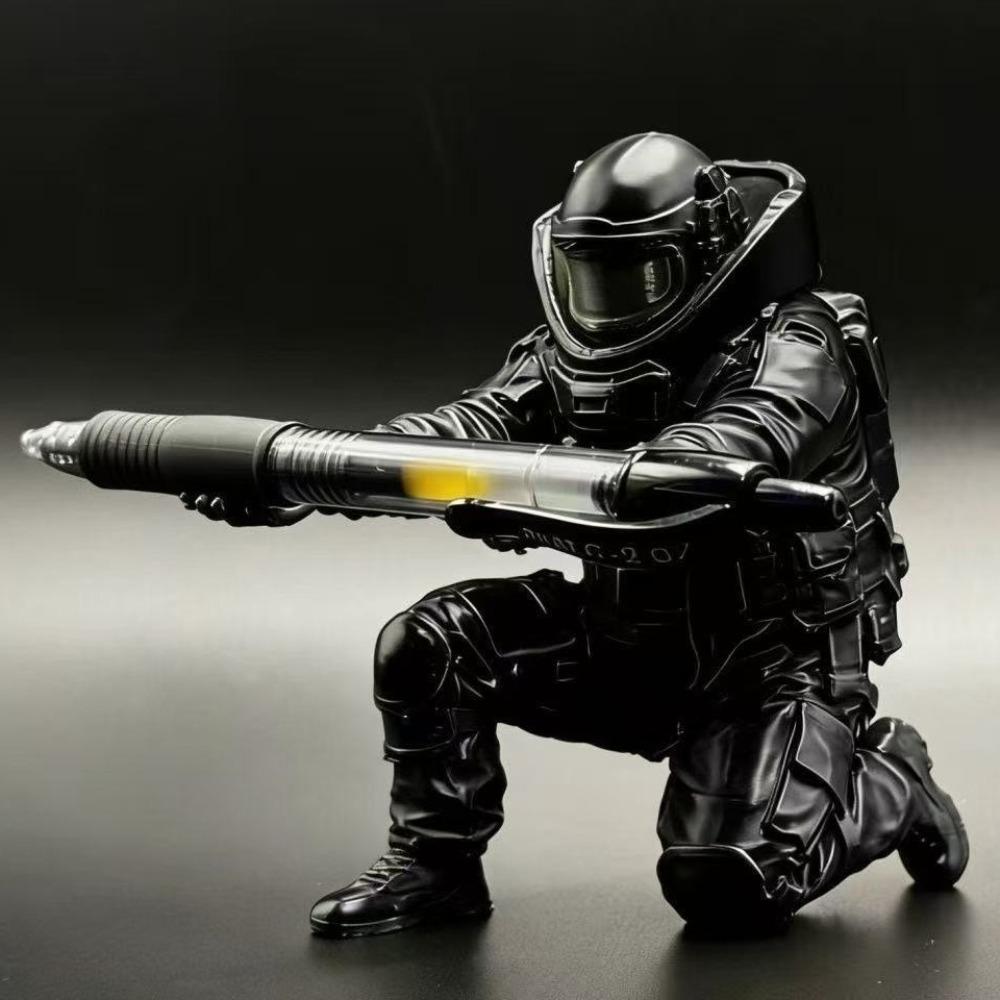 

3D Printed Warrior Pen Holder Funny Pencils Holder Special Forces Pen Stand Stationery Organizer чёрный