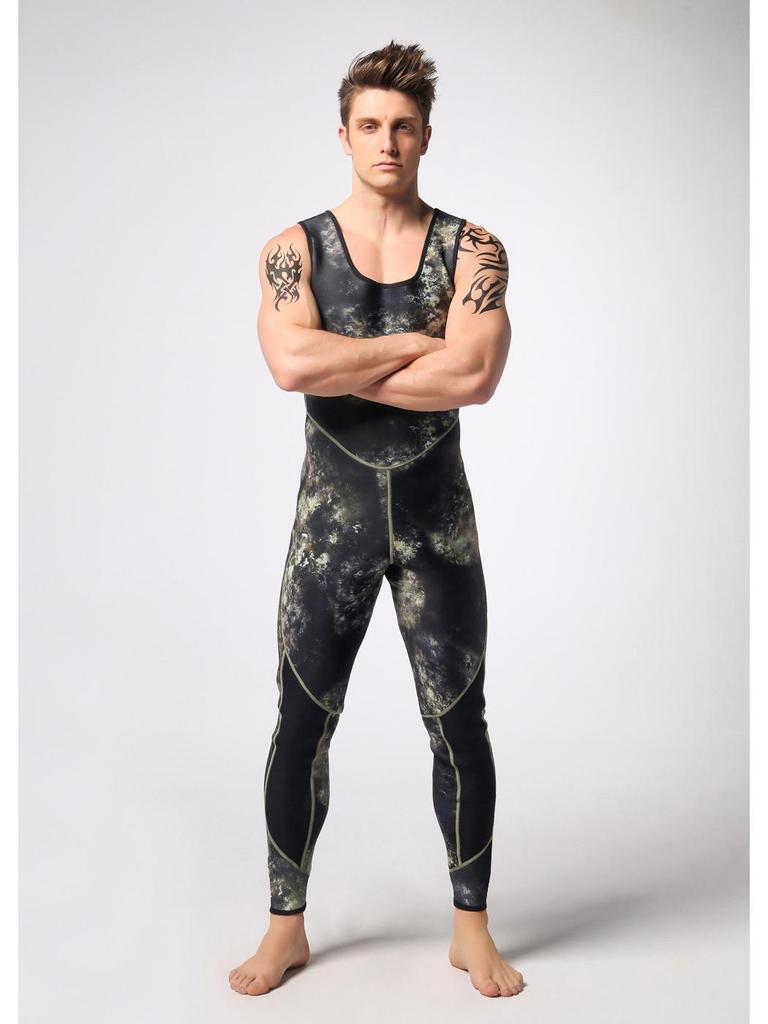 3MM Camo Neoprene Two-Piece Hooded Diving Wetsuit for Cold Protection