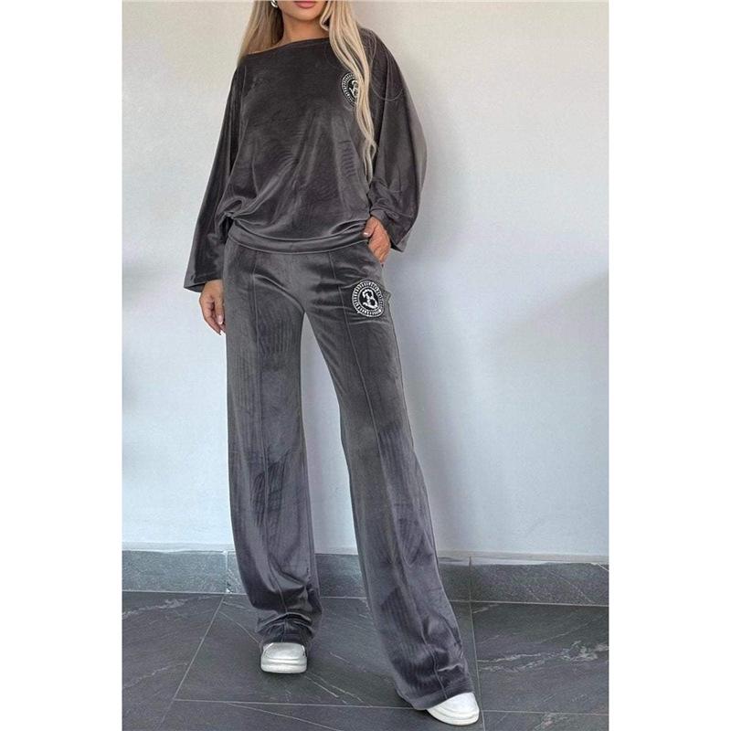 European & American Women's Gold Velvet Batwing Sleeve Top and Wide-Leg Pants Set for Autumn/Winter 2025
